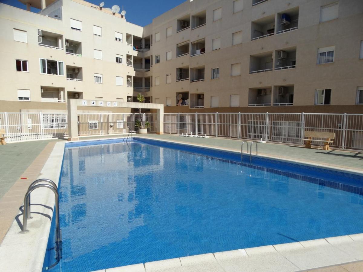 Apartamento Laguna Rosa Torrevieja Esterno foto