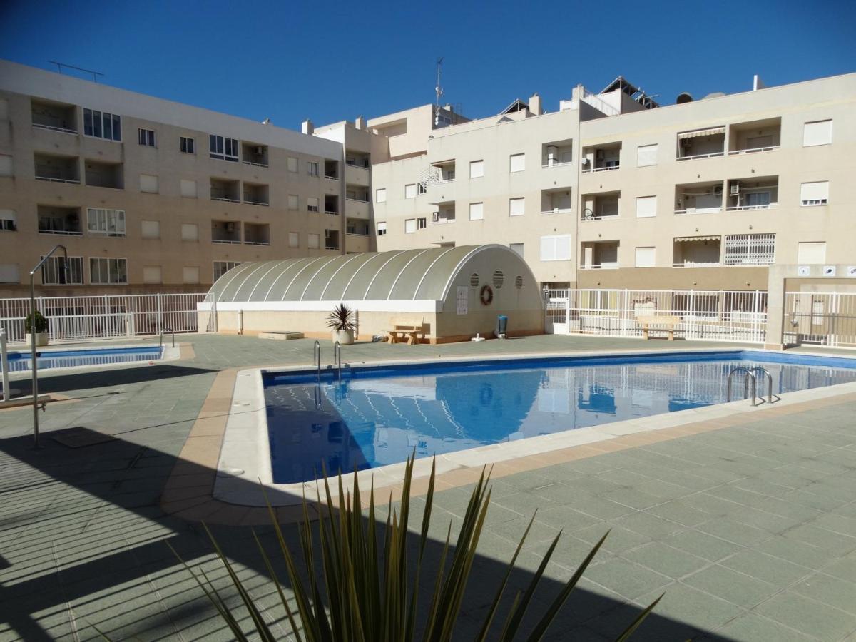 Apartamento Laguna Rosa Torrevieja Esterno foto